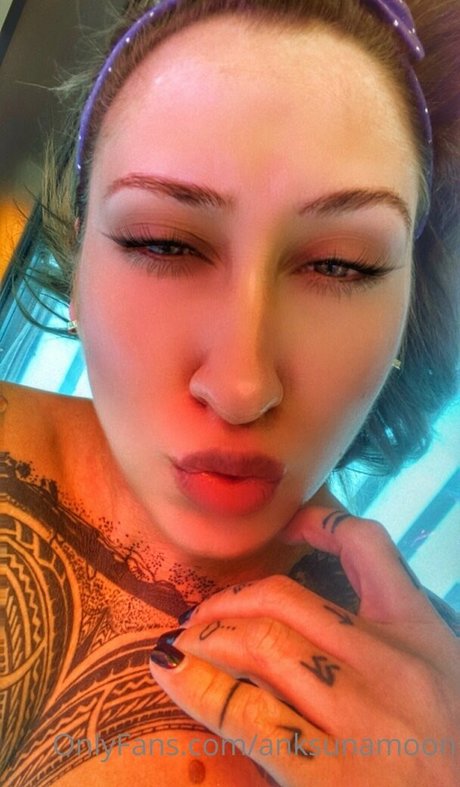 anksunamoon star nudes gallery