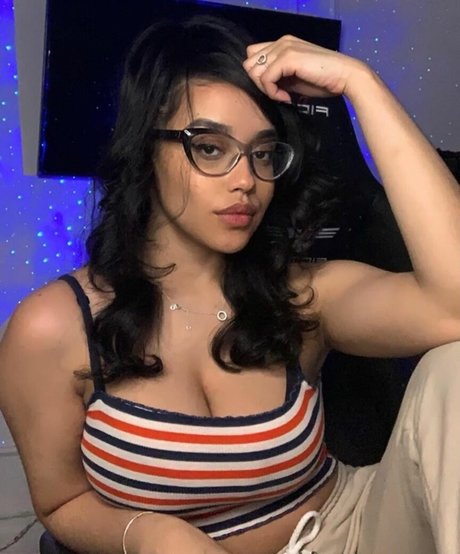 itsqueennovaa pornstar art photos