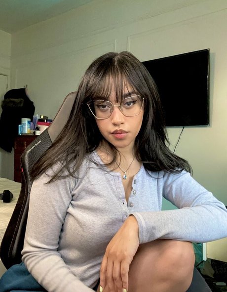 itsqueennovaa pornstar nude gallery