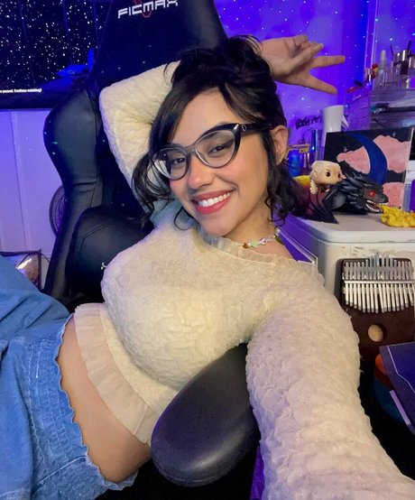 itsqueennovaa porn actress archive