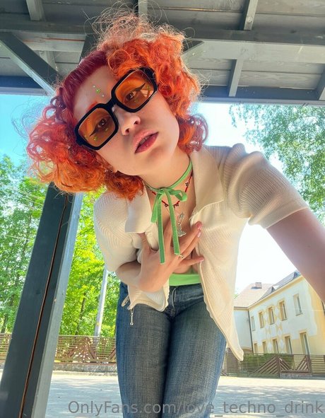 blonde secretary onlyfans nice pics