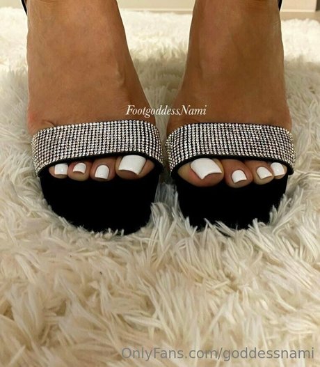 goddessnami model top pictures