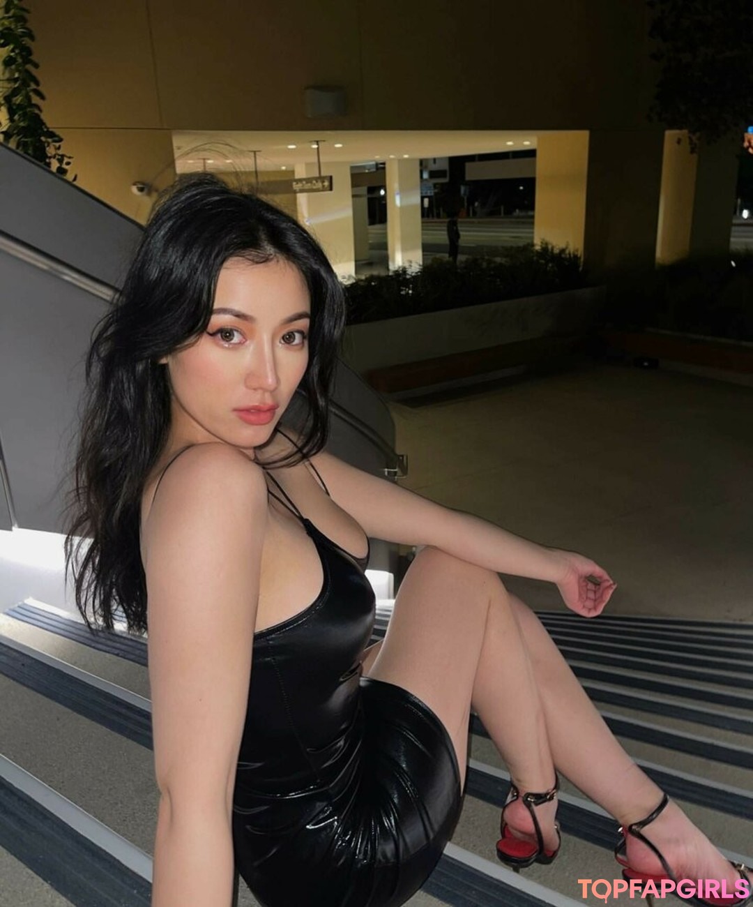 Purple5boo model perfect pic