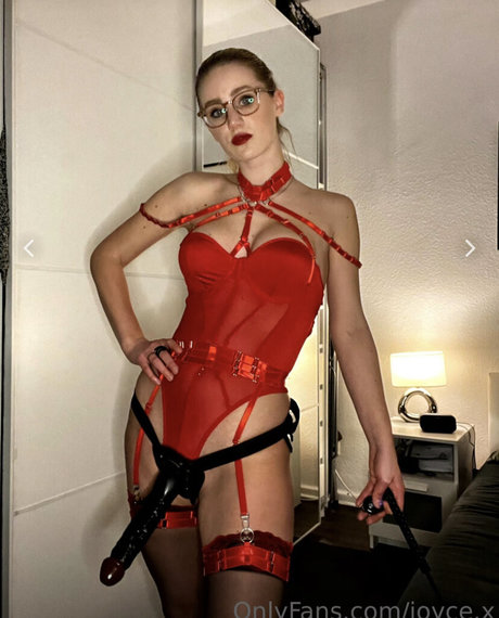 Joyce X pornstar erotic images