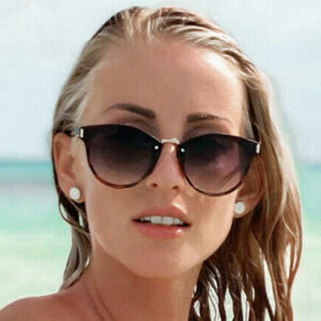 petra loescher star exclusive img