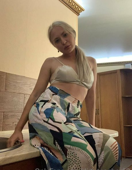 dirtyteacher69 pretty model pic