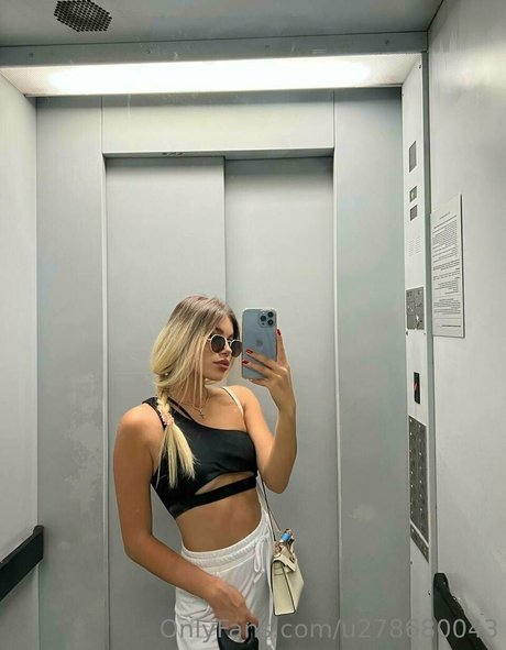 18 year old onlyfans pornographic galleries