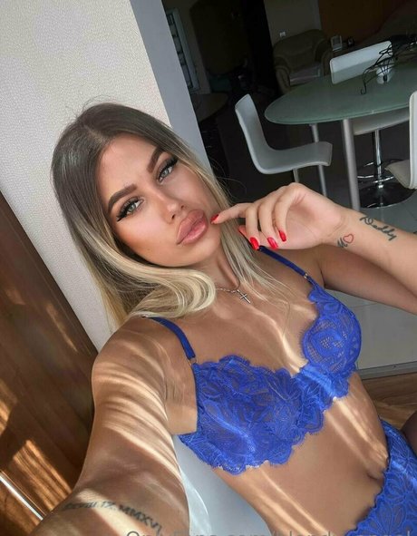 curvy teen onlyfans art nude photo