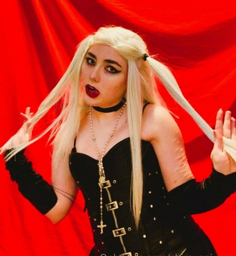 archstarweaver sex actress pictures