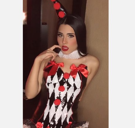 Adriana Olivarez art star pic