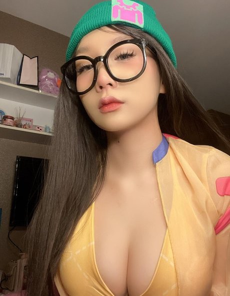 Charlottemalaew pretty pornstar picture