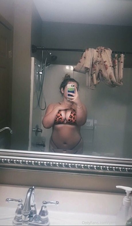 oliviaskiesvip beautiful model photo