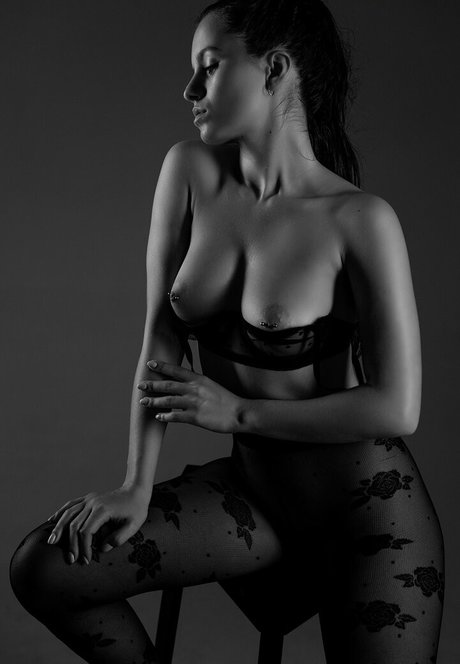 lesbian pussy onlyfans hd pictures