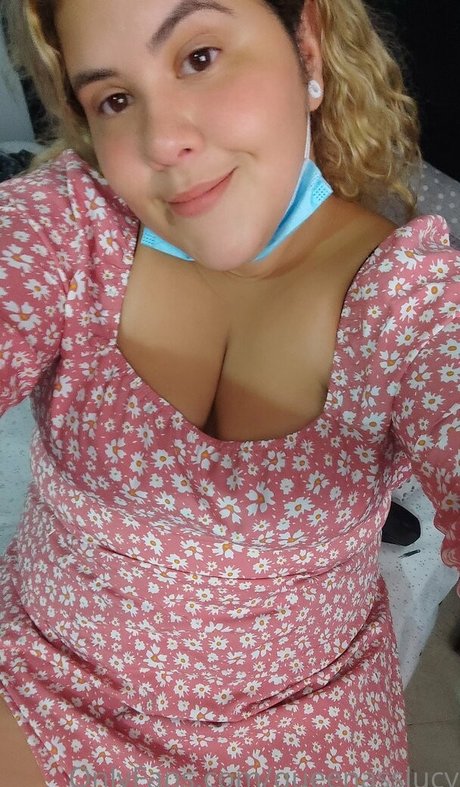 wetbigpussy model image