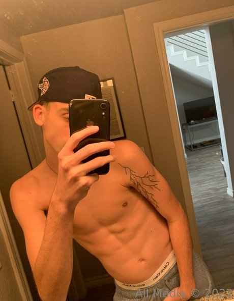 exclusivehuddy sexy star pics