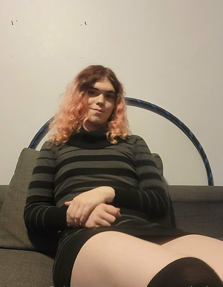 roseyccomplexion model art img