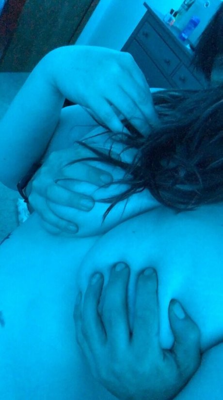 violetxvixxen pornstar naked photo