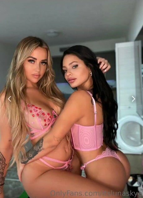 Itslunaskye nice actress gallery