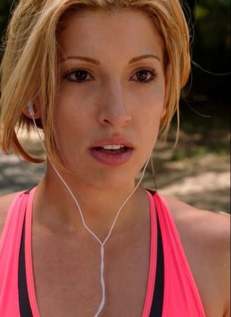 Tania Raymonde adult model photo