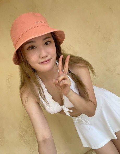 Plushys nice model galleries