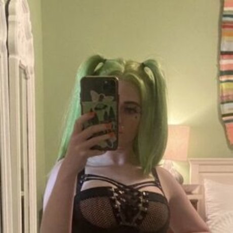 mom onlyfans erotic image