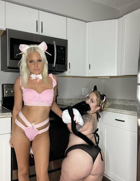 officialkylie xxx actress galleries