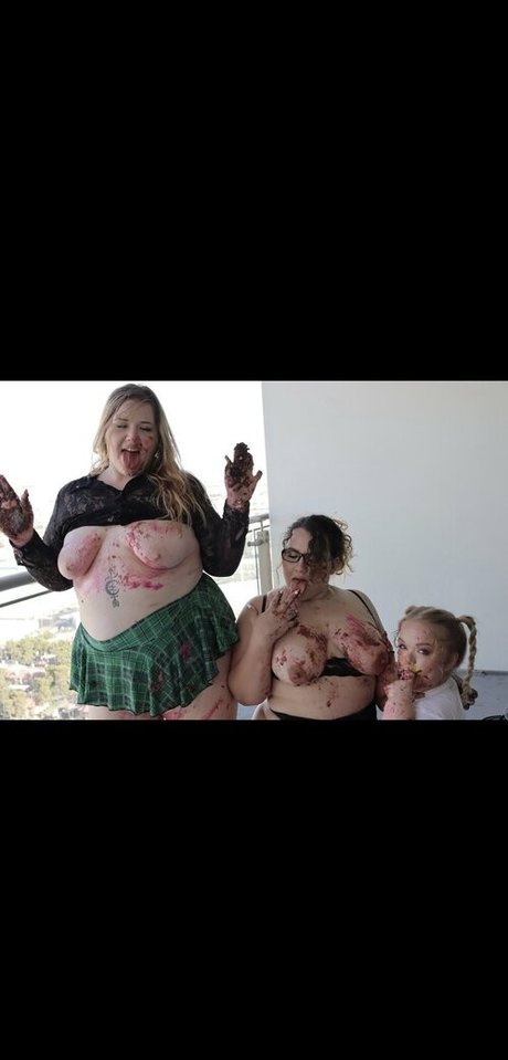 officialkylie model high quality photo