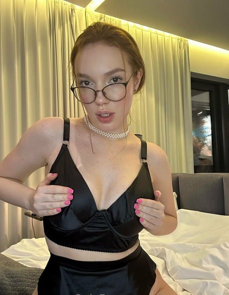 stacy therapy star pretty pic