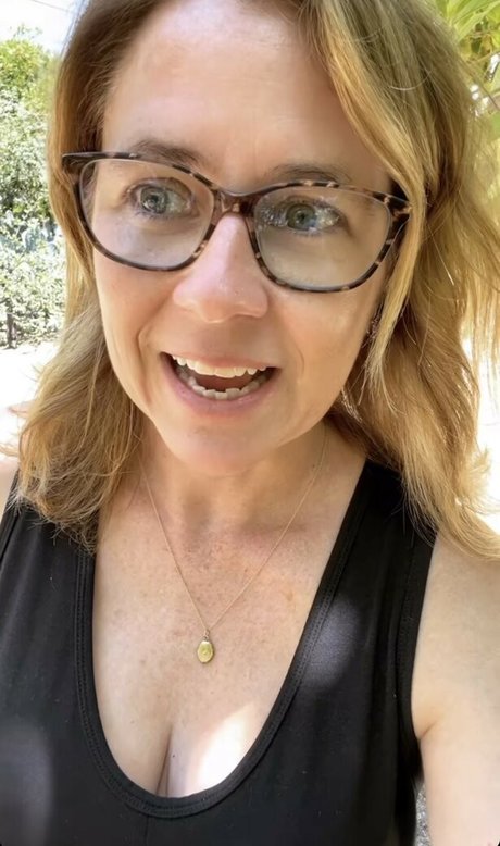 Jenna Fischer pretty model gallery