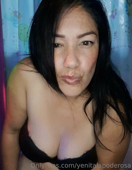 yenitalapoderosa model adult img