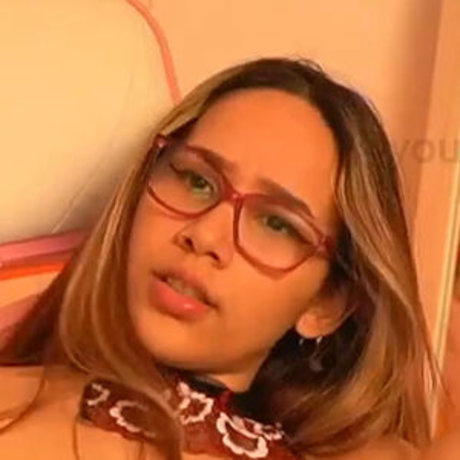 Cute Kami free model picture