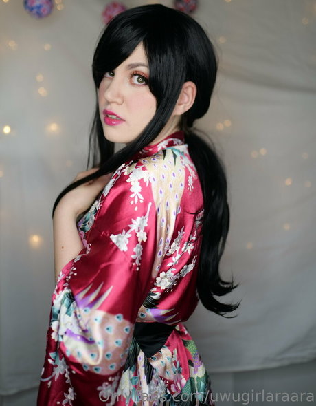 uwugirlaraara art model images