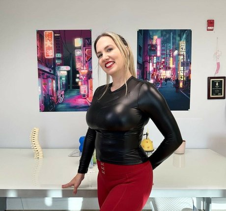 Mondragon Chiropractic pornographic actress archive