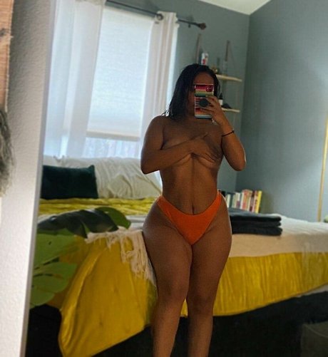 starseedmami naked actress img