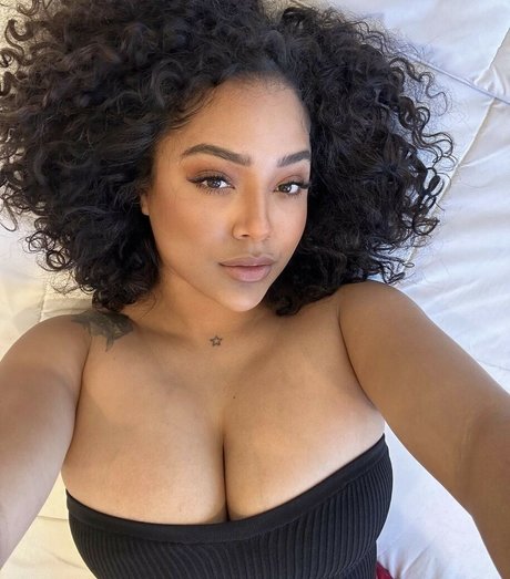 Sugey Portillo hd actress img