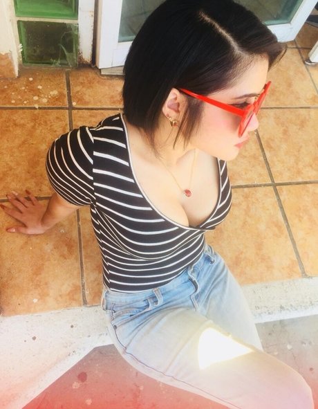 Red Velvet Doll Quick photo