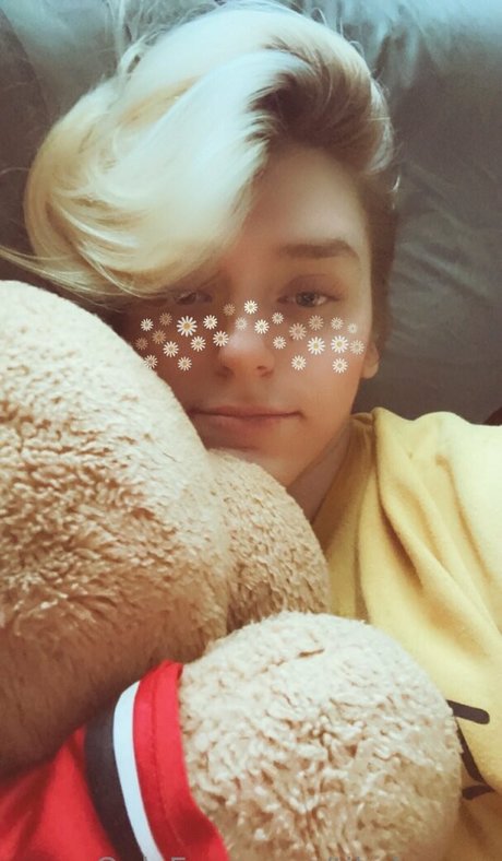 tikalovexo xxx actress photos