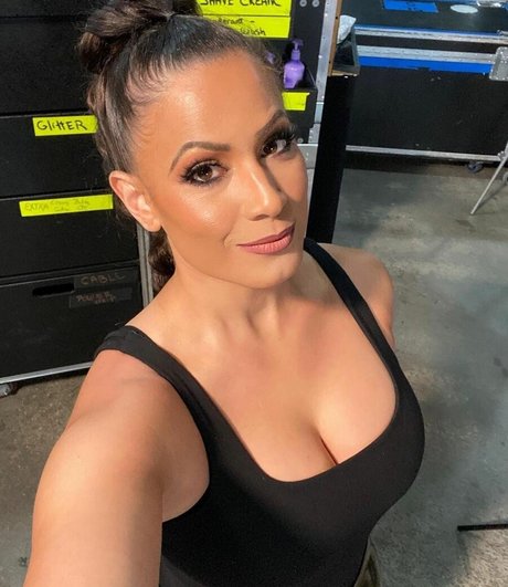 AEW Dasha Kuret pornstar top pictures