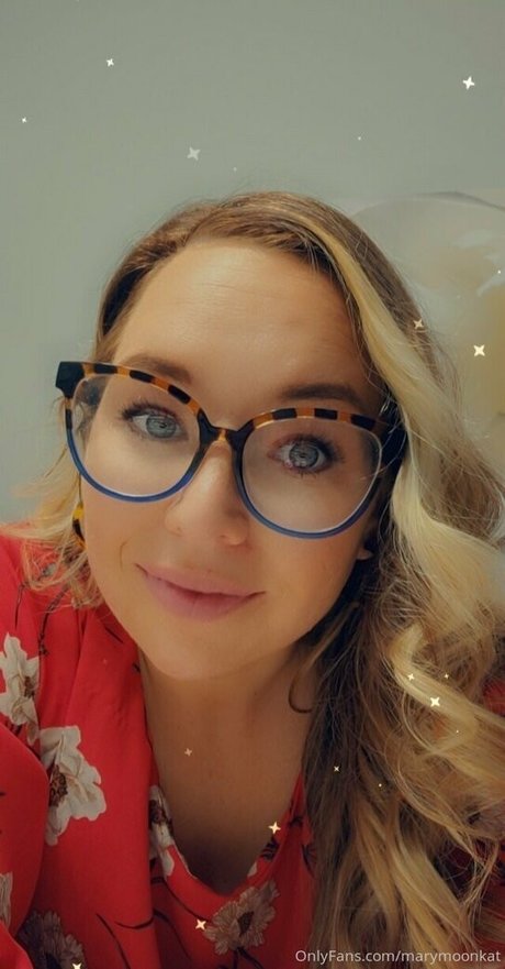 marymoonkat beautiful model picture