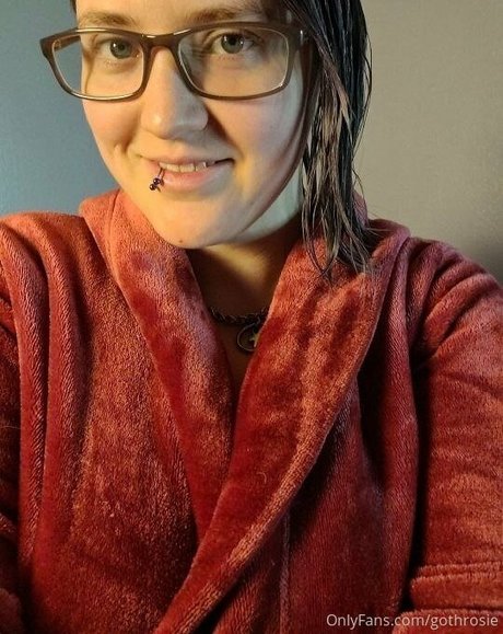 gothrosie sex actress photos