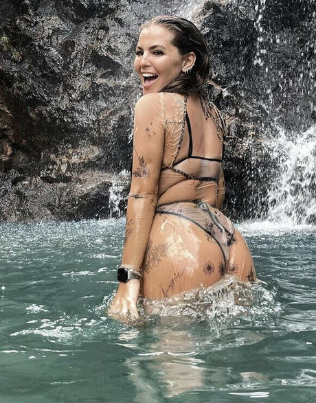 Sonya Tayurskaya star pornographic img