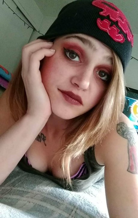 pyxxii model picture