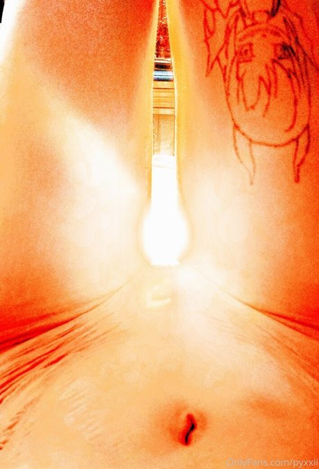 pyxxii porn model archive