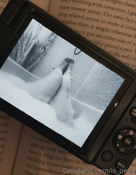 ls peek star erotic pictures