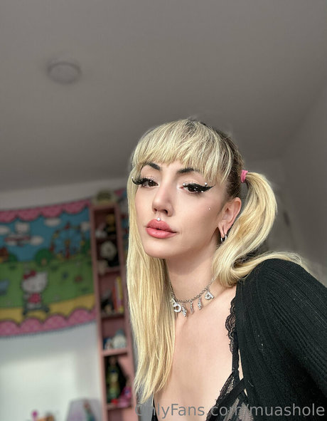 muashole pornographic star pics