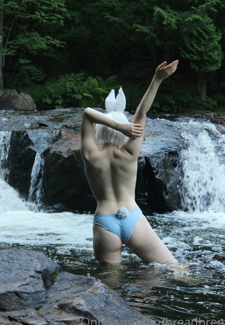 breadbren hot model pictures