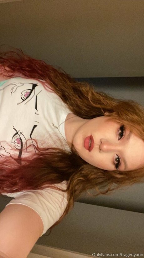 tragedyann naked star images