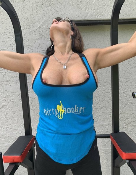 innocent onlyfans pornographic pictures