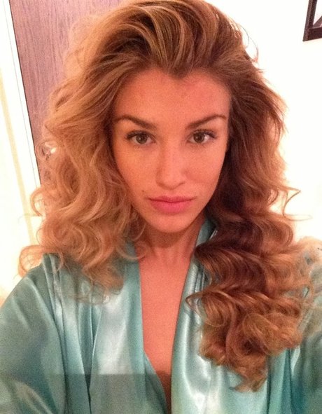 Amy Willerton pornographic star images