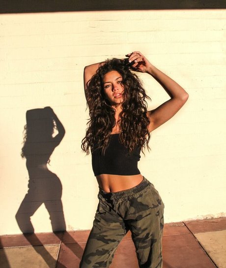 Kama Dung nice pornstar img